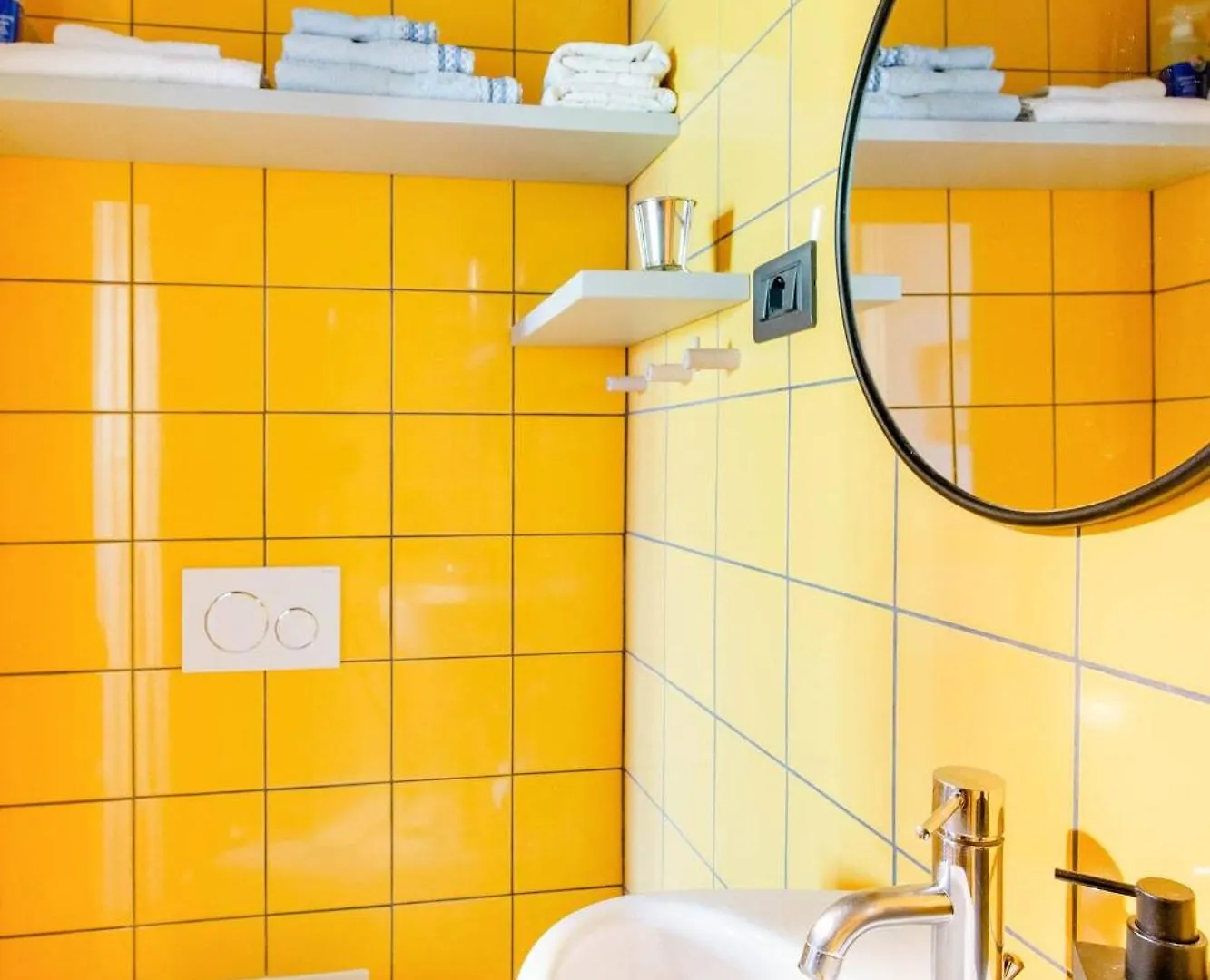 Private Room With Own Bathroom At Podere Noceto Grotti